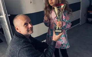 „Den, který změnil Laurence a její rodině život”