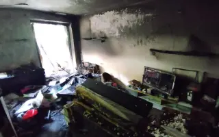 Požár, který připravil mámu s dětmi o všechno