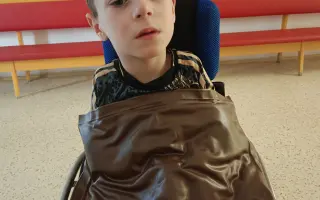 Pomozme Tádovi držet krok s bráchou