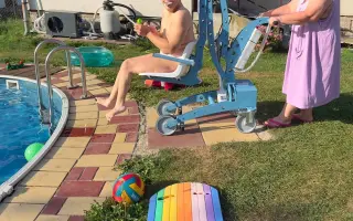 Hej rup z bazénu - pomozte Kubovi plavat i dál