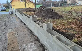 Pomozte nám zachránit sokolské hřiště v Chlumčanech