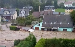 Pomozte mé sestře vrátit se zpět domů.
