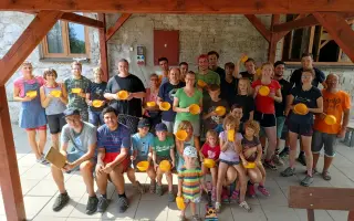 Tábořiště Strojatín:  nové venkovní umývárny a krbová kamna