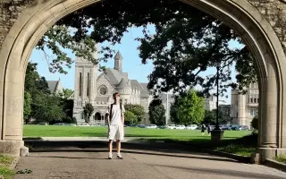 Pomozte Pavlovi ke studiu astrofyziky a stáži v NASA