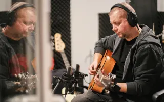 V pozici vážky – pomozte nám dokončit výrobu CD