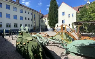 Rekonstrukce dvorku pro děti Waldorfské základní školy v Semilech