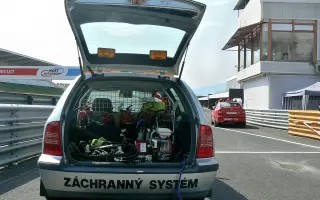 Podpořte zakoupením knihy „narexáci“ Cyrila Svobody renovaci záchranného vozidla