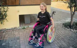 Aby byl svět pro Aničku snesitelnější