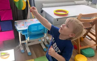 S vaší pomocí Pepíček najde pevný krok a jistotu ve svém světě