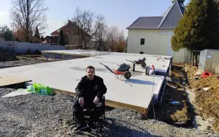 Pomozme Lukášovi postavit domov, kde bude žít svobodně a důstojně