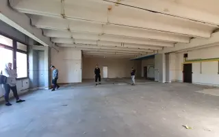 Vlastina Paradox: Z prázdné haly vzniká místo, kde se to hýbe - podpořte nás!