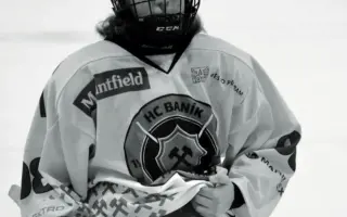 Pomozte Emče splnit  sen o studiu a hokeji v Kanadě 🏒CA❤️