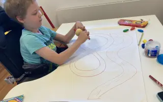 Dejme Tomíkovi po encefalitidě šanci znovu chodit