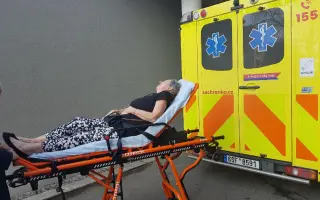 Pomozme Lence porazit nádor mozku
