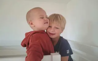 Lukášek s Adámkem musí k lékařům. Pomozme jim s dopravou