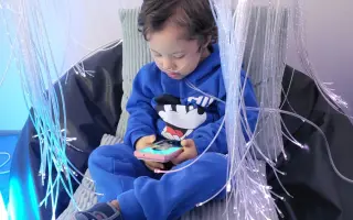 Když psí láska léčí – rok canisterapie pro Dominička