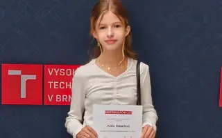 Přispějte Adélce na rehabilitační lázeňský program