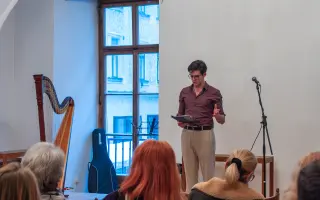 Podpořte uskutečnění benefičního maturitního projektu Umělci v srdci