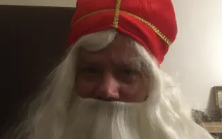 42 schodů je dělí od světa. Pomozte Pavlovi a Marii ven