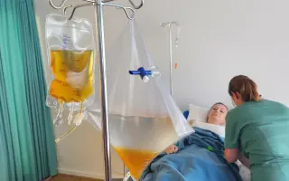 Rodina dobrovolných hasičů bojuje – pomozme Monice pokračovat v léčbě