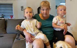 Nevidomá Lenka touží znovu slyšet hlasy svých blízkých