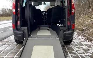 Podpořili jste Patričku - auto s rampou je na cestě