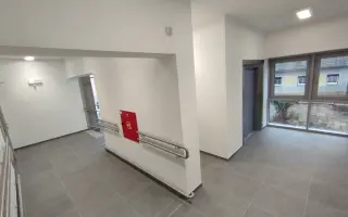 Cihla pro dědu, taška pro babču. Postavme to, než zestárneme taky!