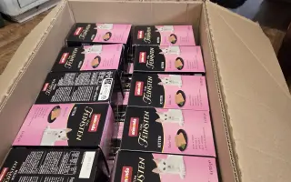 Prosba o příspěvek na nákup krmiva a steliva pro kočičky z Píšánku