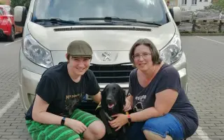 Potřebujeme opravit auto, na kterém jsme závislí.