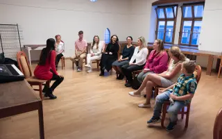 Podpořte uskutečnění benefičního maturitního projektu Umělci v srdci