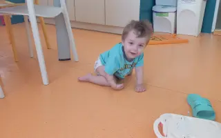 Zdravotní kočárek pro Josífka na podporu držení  těla