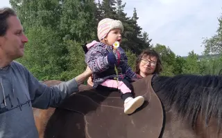 Pomozte Lilince začít chodit