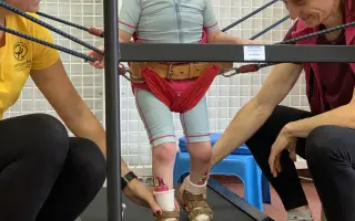 Pomoc Zuzance se SMA k dalším pokrokům