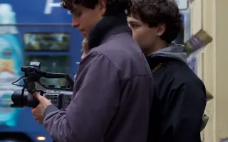 Podpořte absolventský film Sedřená přepážka