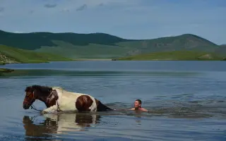 Podpořte knihu Mongolskem v sedle