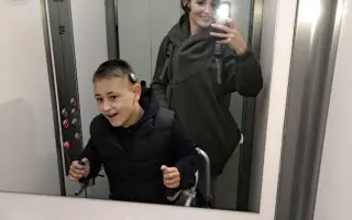 Maxík chce chodit. Pomozme společně.
