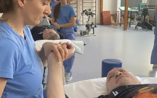 Pomozme tatínkovi zpět na nohy