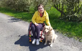 Nový aktivní mechanický vozík a doplatek další kompenzační pomůcky pro Štěpánku