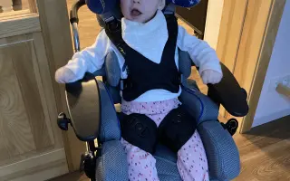 Pomozme Johance bezpečně dojíždět na léčbu. Rodina potřebuje větší auto.