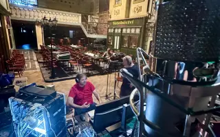 Podpořte vydání debutového vinylu L’amour skupiny Kec On The Mour