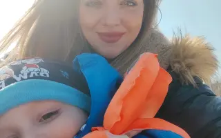 Pomoc s léčbou zubu pro maminku malého chlapečka