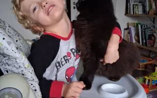 Pomoc Oliwerkovi vkročit do první třídy po svých nožičkách.