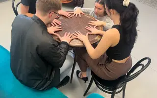 Pomozte udržet studentské divadlo Debut