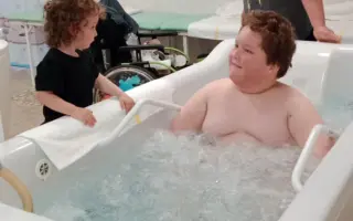 Každý krok se počítá - postavíme  Matyho na vlastní nohy