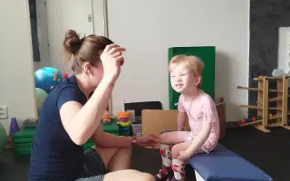 Pomozme malé Natálce se syndromem kočičího křiku