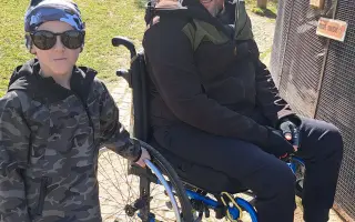 Táta na vozíku chce znovu stát na nohou pro svého syna