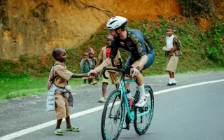 Project Africa: Extrémní triatlon, kde se pot mění v čistou vodu 💧