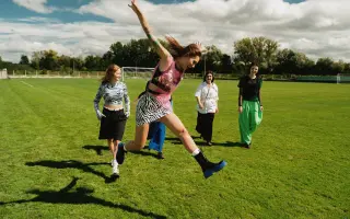 Podpoř vznik nového alba a básnické sbírky kapely KRÁĽOVÁ