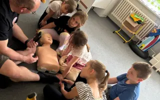Pomozte Rescue Praha pořídit AED, který může zachránit životy