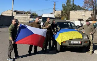 Dvojnásobná pomoc - Pickup pro Ukrajinu/ Double Support – a Pickup for Ukraine